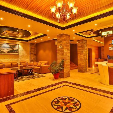 Hotel White Himal Pokhara Exterior foto