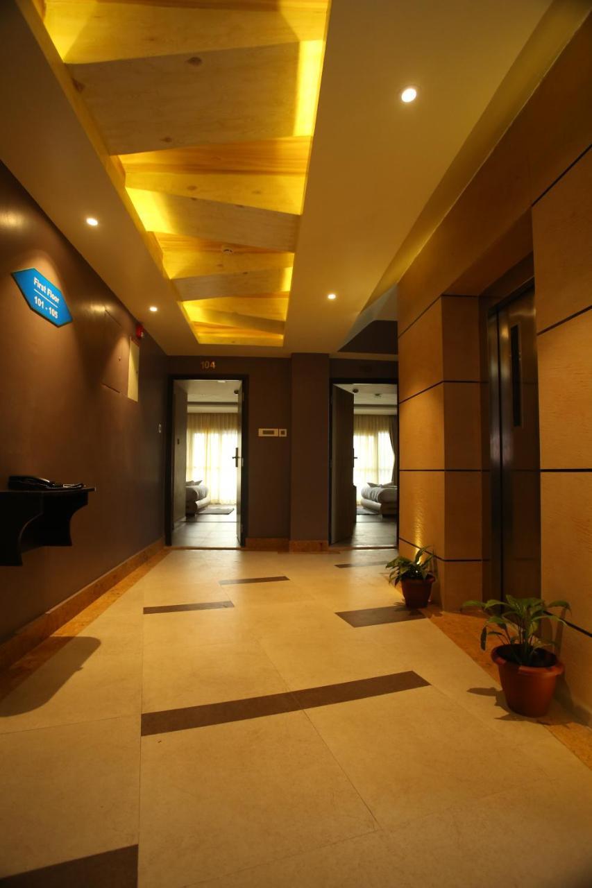 Hotel White Himal Pokhara Exterior foto