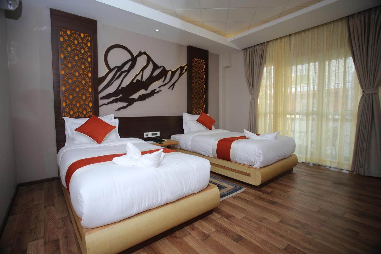 Hotel White Himal Pokhara Exterior foto