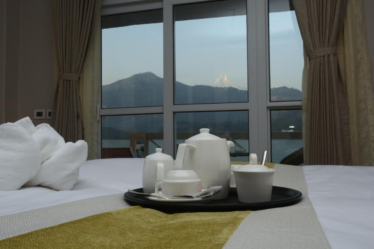 Hotel White Himal Pokhara Exterior foto