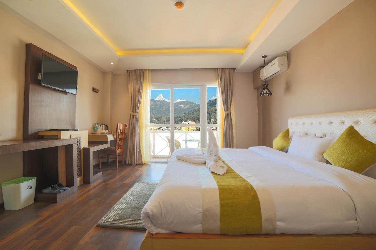 Hotel White Himal Pokhara Exterior foto